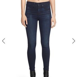 RAG & BONE 10-in Capri Jean in Indigo side zip